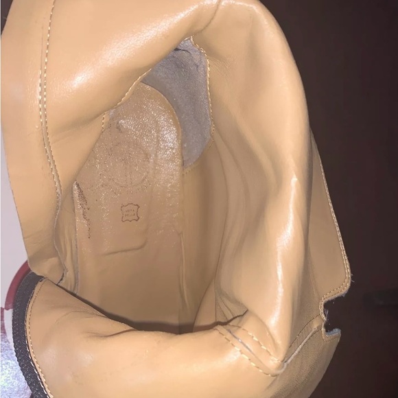 GD -Ankle Leather Boots
Embossed Flowers Zip Up Heel Made In Italy sz 9 - Picture 7 of 7